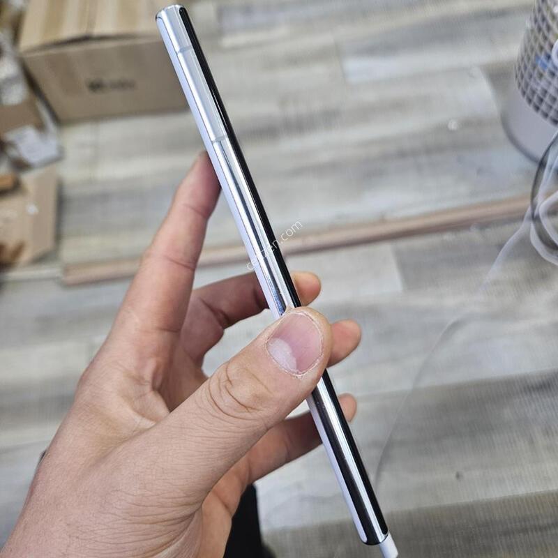 �ǻ��� ������S22��Ʈ�� ũ�� �Ǹ� �߰���