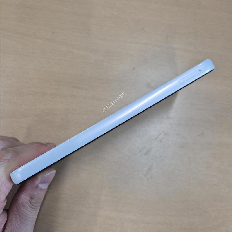 ����������3 ȭ��Ʈ S�� 128GB