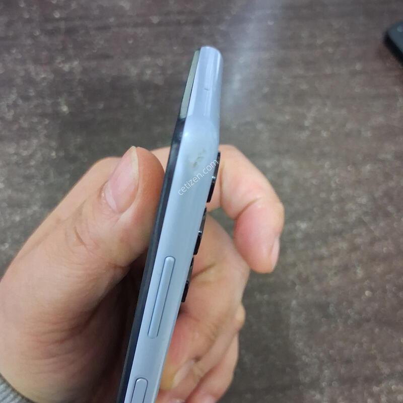 ������ ���̵�4  ���� �Ǹ��մϴ�.