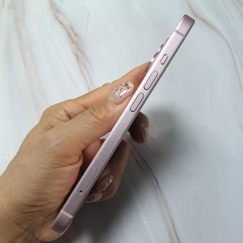 ������15 ��ũ 256G ������ �Ǹ��մϴ�