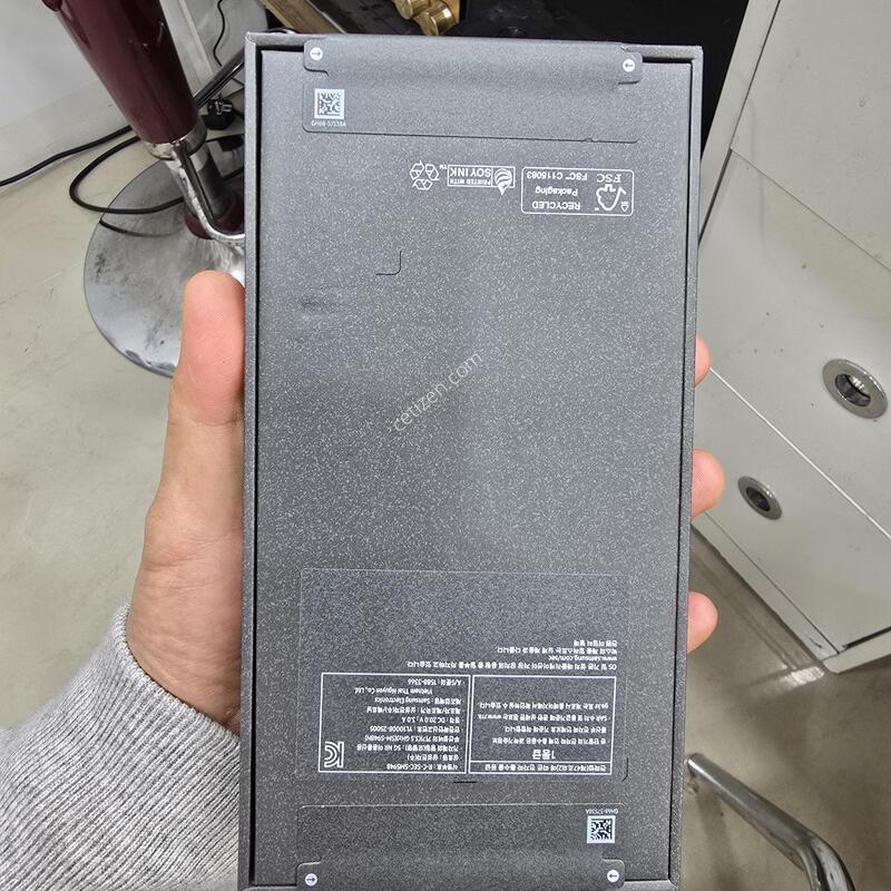 S26 ��Ʈ�� �ڹ�Ʈ ���̿÷� 256GB