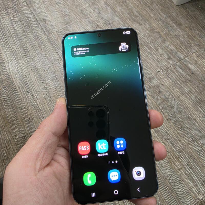 ������ S22�÷��� �׸� ���ܻ�