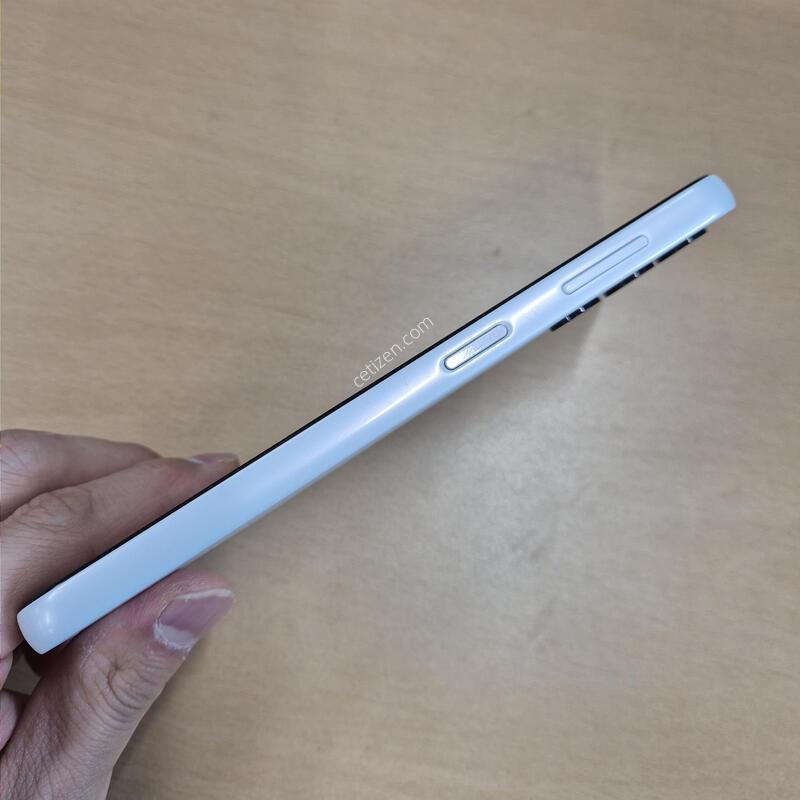 ����������3 ȭ��Ʈ S�� 128GB