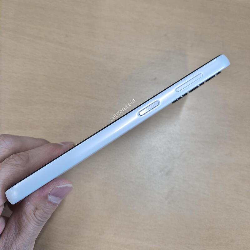 ����������3 ȭ��Ʈ S�� 128GB