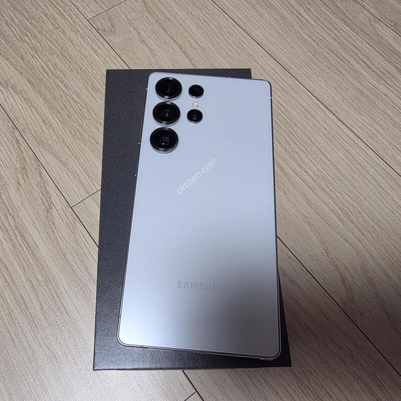 �ǻ���� �ڱ��� ������S25 ��Ʈ�� 512G ȭ��Ʈ�ǹ� �˴ϴ�.