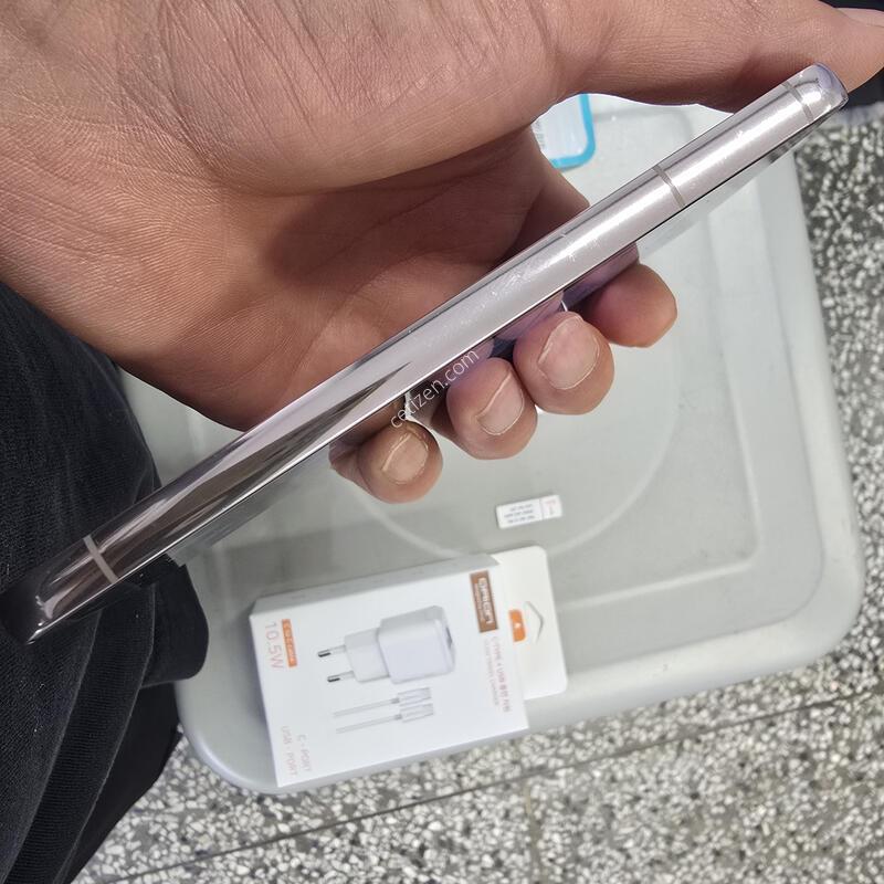 SK S22(S901) 256G ��ũ���� ����� �˴ϴ�