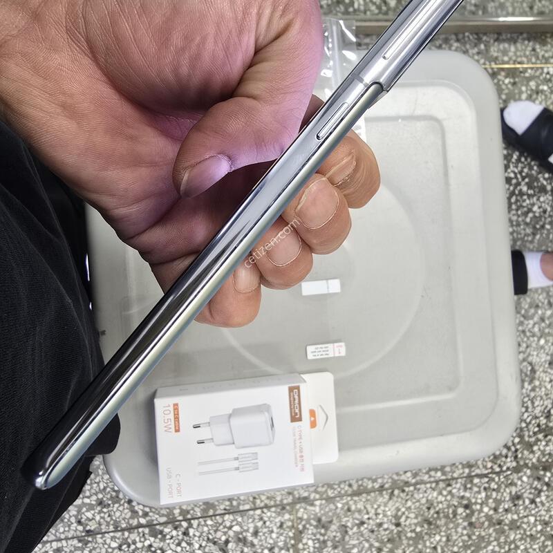 SK S21+ (G996) 256G �ǹ����� ����� �˴ϴ�