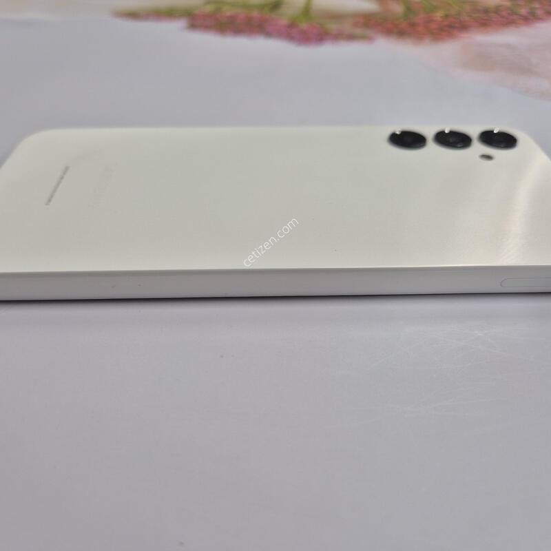 ����������3 ȭ��Ʈ 128GB