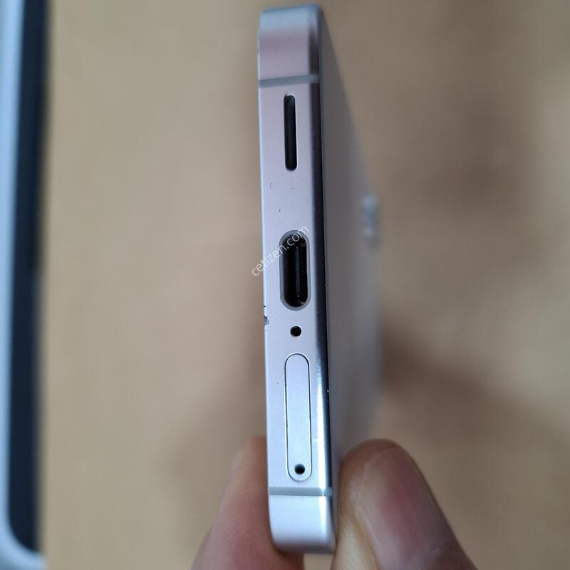 SM-S921N  ��Ȱ�ܻ�����,����ȭ�� ���ϰ� ��ũ��ġ�־��  �׵θ����� ���ϰ� �����վ��(��������) �ʸ�,���̽������