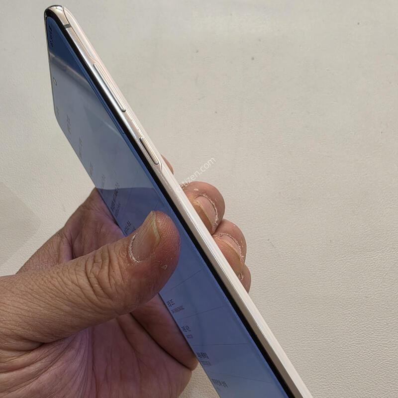 ������ S20�÷��� ȭ��Ʈ ��������