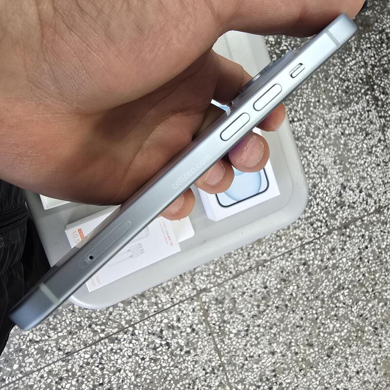 ������15 256G ȭ��Ʈ���� (���͸�85%) ����� �˴ϴ�