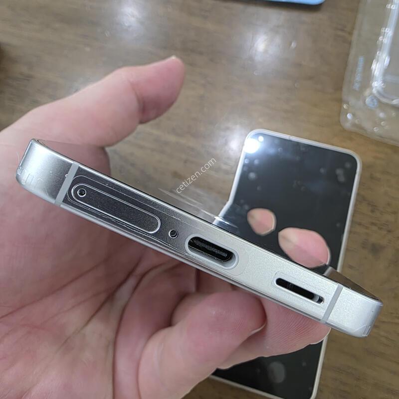 ������S24+,������S24 256GB �ü��� �Ǹ��մϴ�