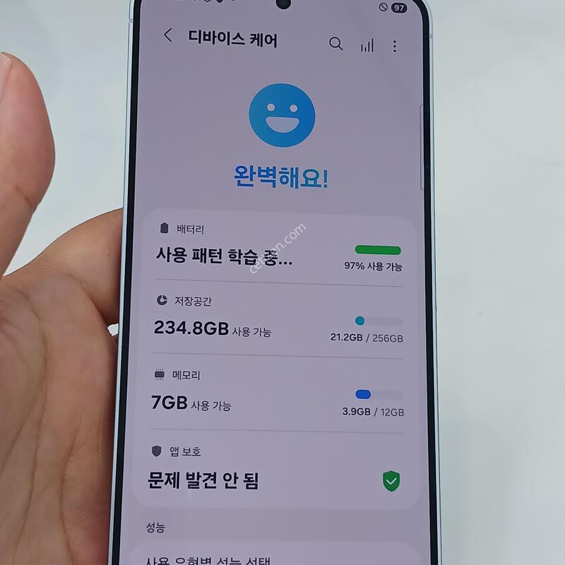 ������ S25 ���̽����� 256GB