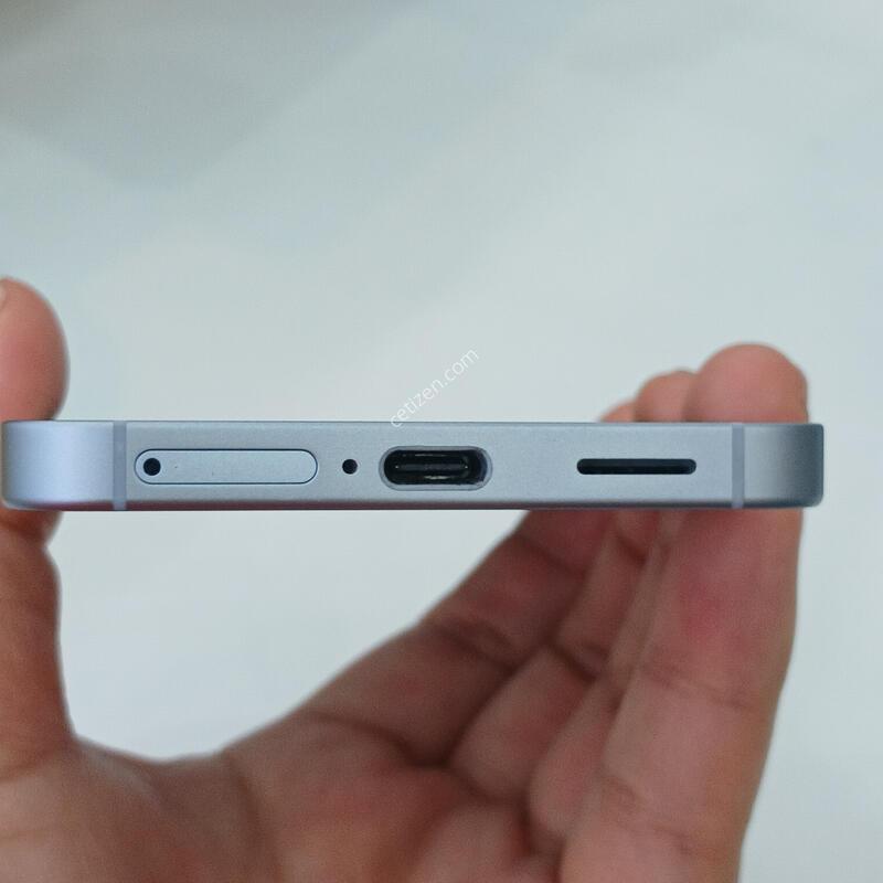 ������ S25 ���̽����� 256GB