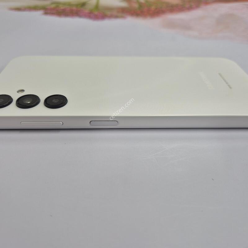 ����������3 ȭ��Ʈ 128GB