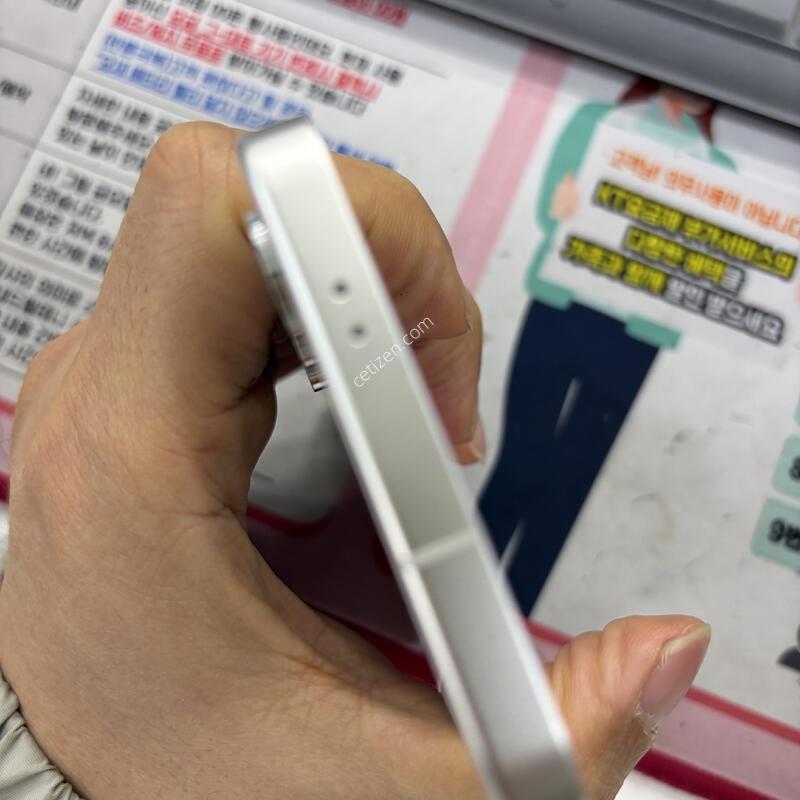 ������S24 ���� �׷��� ����  �Ǹ��մϴ�.