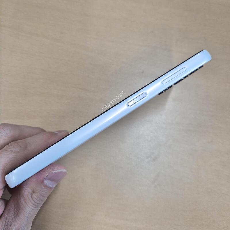 ����������3 ȭ��Ʈ S�� 128GB