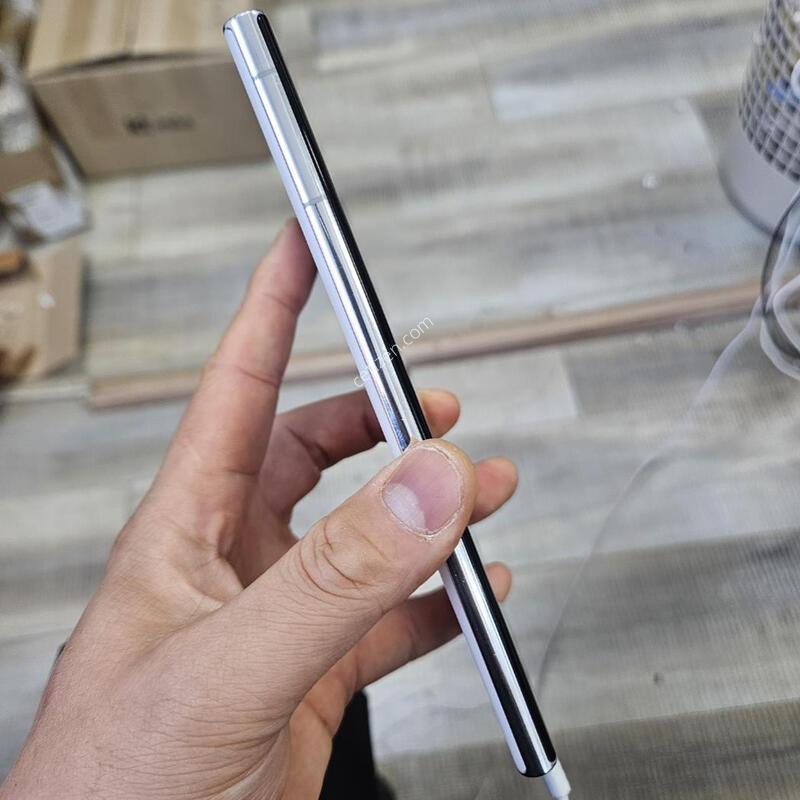 �ǻ��� ������S22��Ʈ�� ũ�� �Ǹ� �߰���