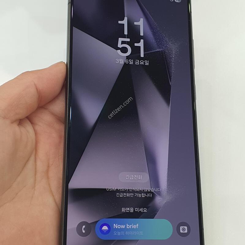 ������ S24 ��Ʈ�� 512GB �ڱ��� ƼŸ�� ����