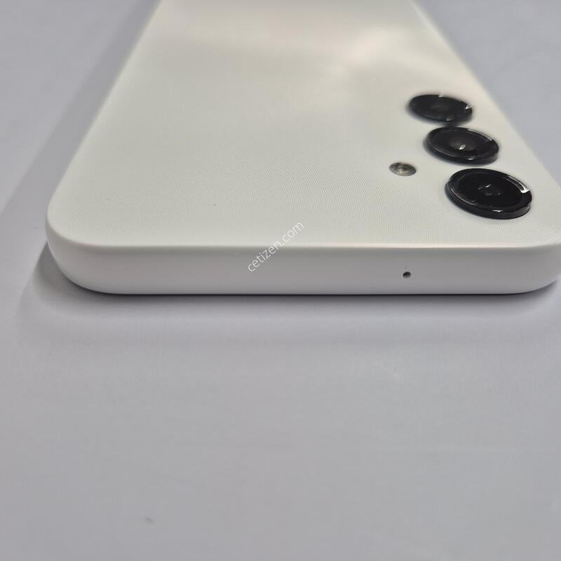 ����������3 ȭ��Ʈ 128GB