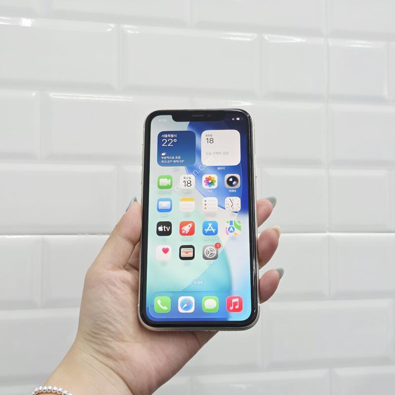 ������11 128GB ȭ��Ʈ