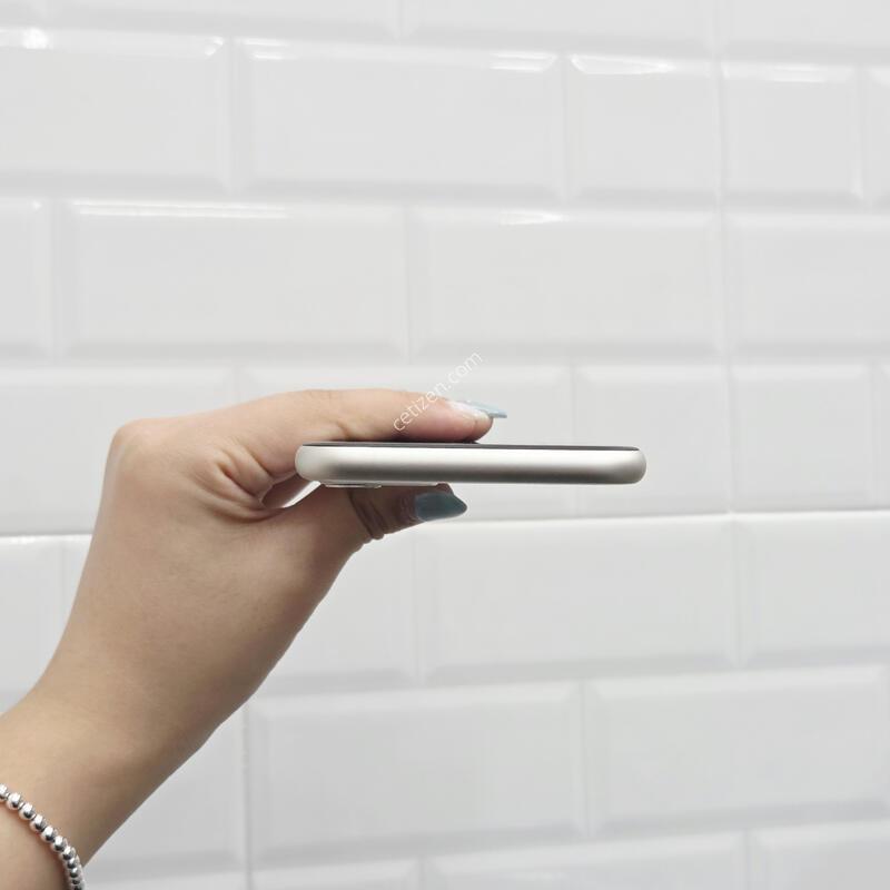 ������11 128GB ȭ��Ʈ