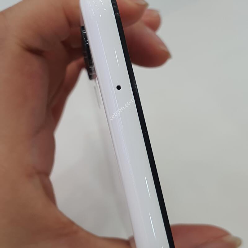 ������ A13 64GB ȭ��Ʈ