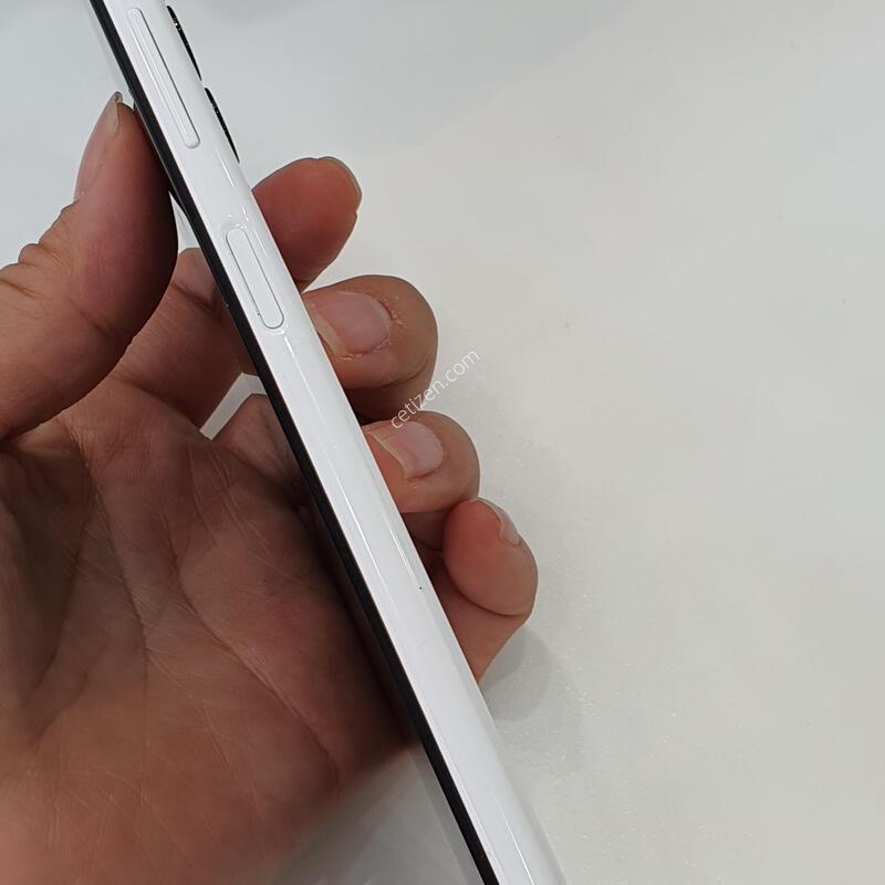 ������ A13 64GB ȭ��Ʈ