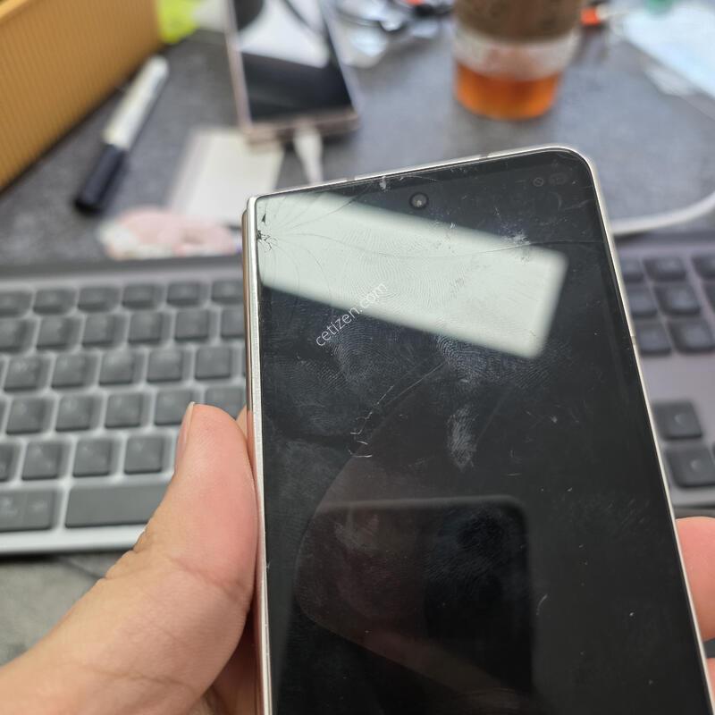 (2004)����4 256 �Ǹ�