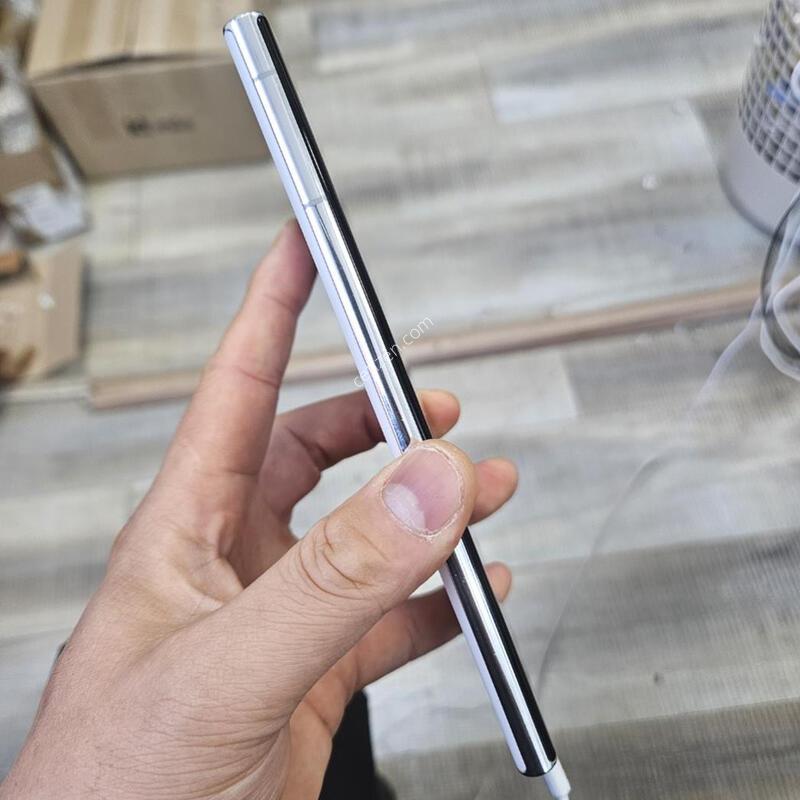 �ǻ��� ������S22��Ʈ�� ũ�� �Ǹ� �߰���