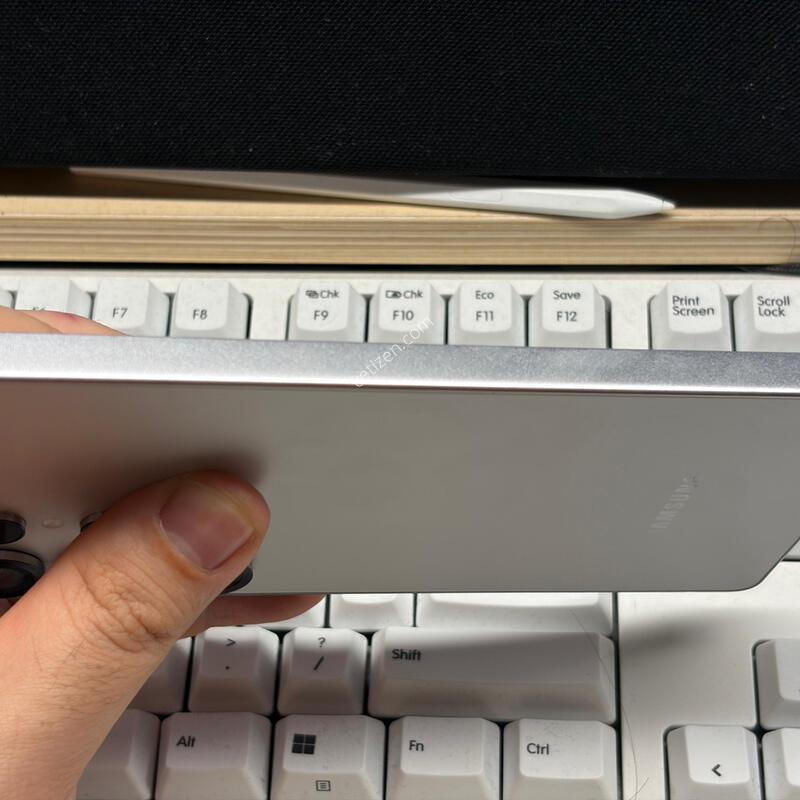 ������ S25 ��Ʈ�� 512GB ƼŸ�� ȭ��Ʈ �ǹ� �ڱ���