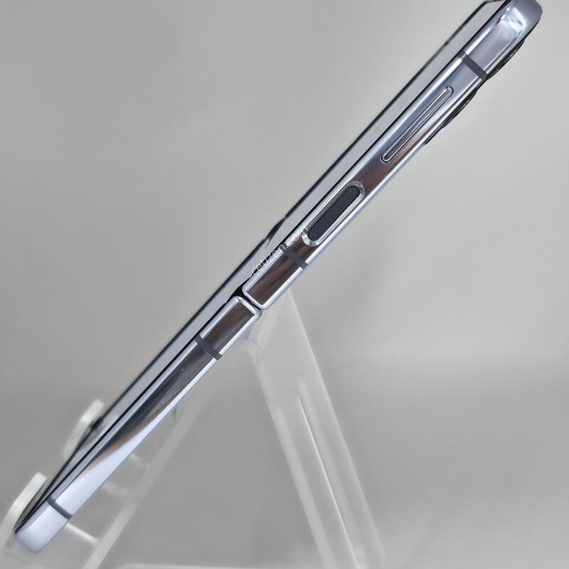 [�Ѿ˹��][ 30110 ]������Z �ø�4 256G