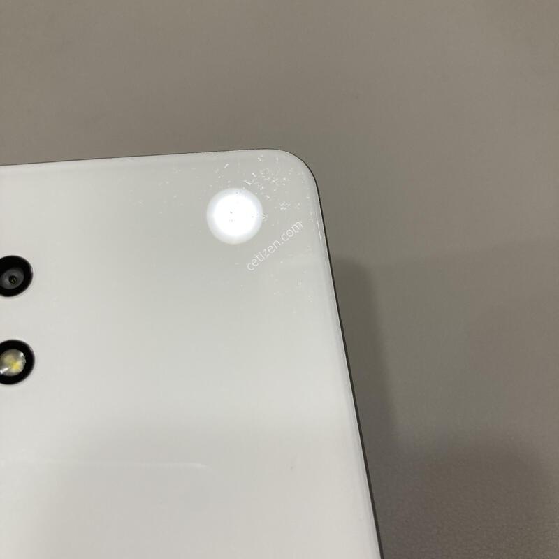 �ܰ� ����!! ���ܻ�! ����� ���ƿ�! / A32 ȭ��Ʈ