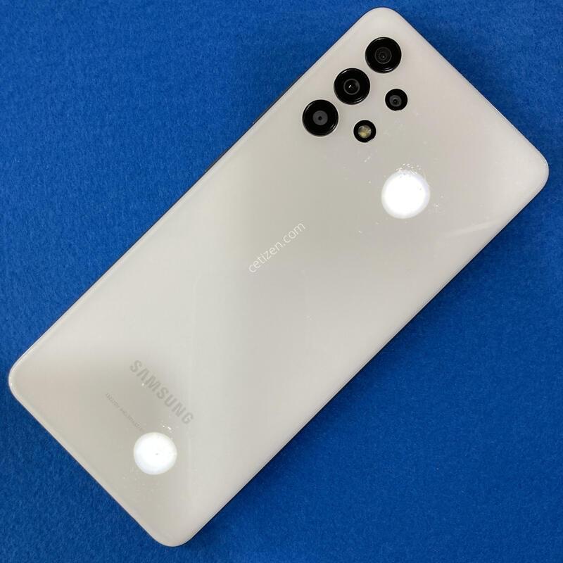 �ܰ� ����!! ���ܻ�! ����� ���ƿ�! / A32 (A325) ȭ��Ʈ