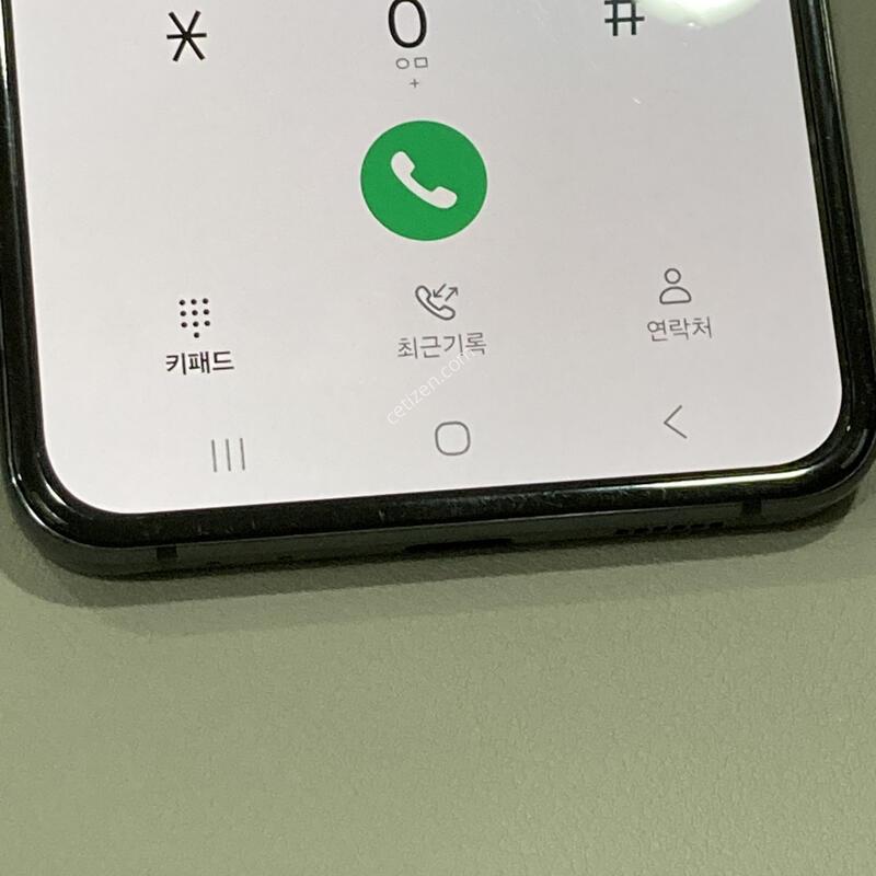 �����ϰ� �Ǹ��մϴ�! / ��Ʈ�ø�4 (F721) ����