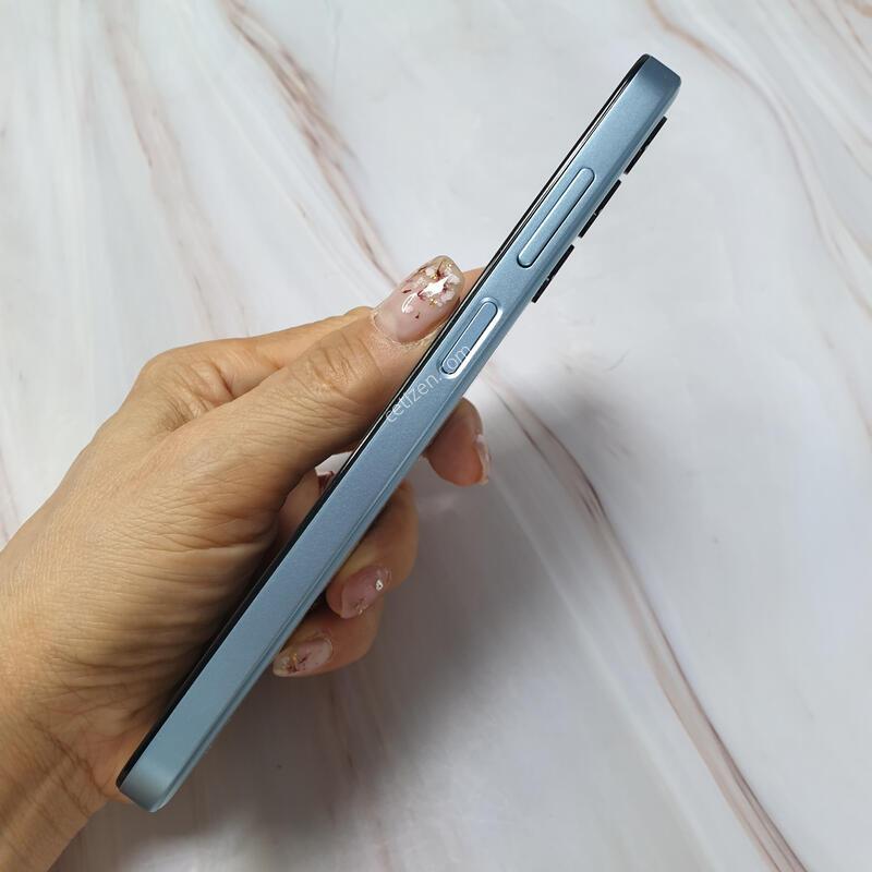 SK ������ ���̵�7 128G ���� S�� �Ǹ��մϴ�