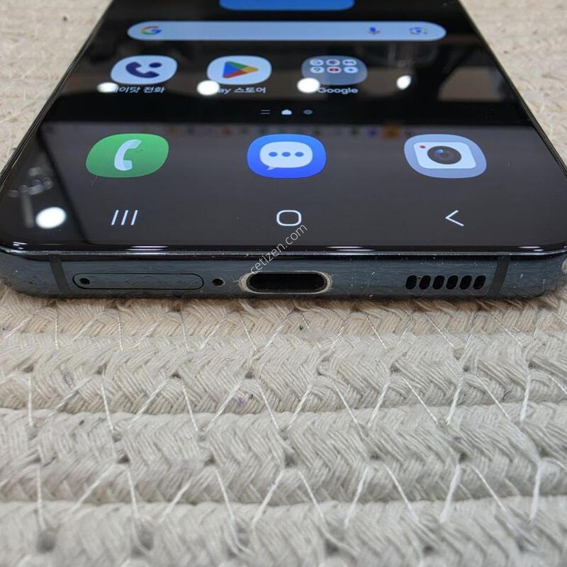 ������ S22�÷��� 256GB �׸� �Ǹ��մϴ�.