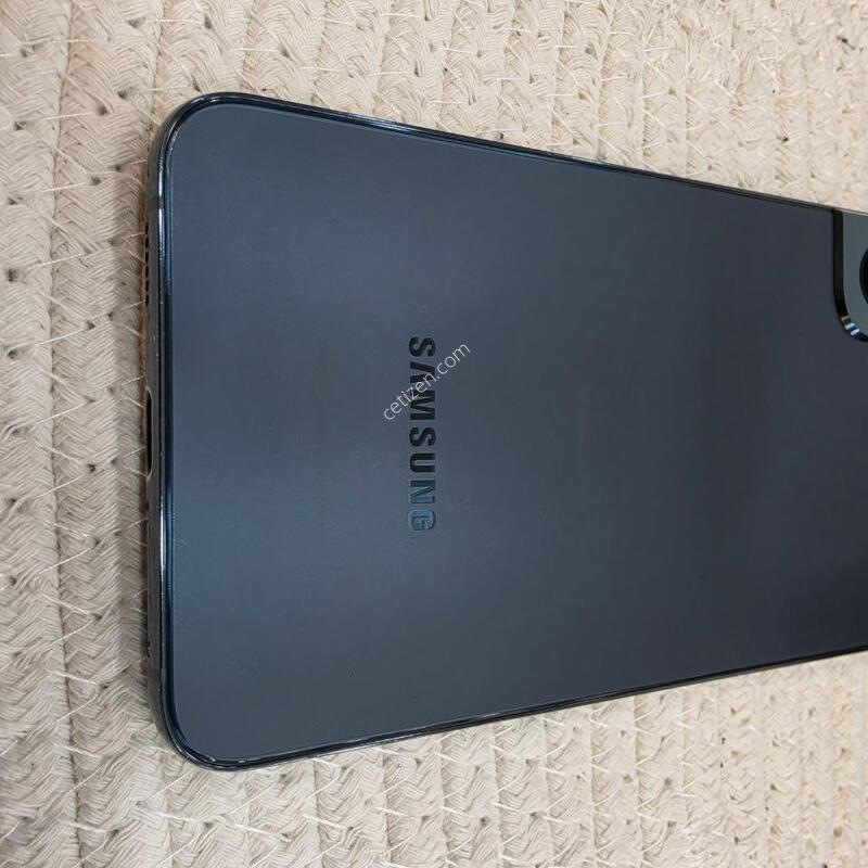 ������ S22�÷��� 256GB �׸� �Ǹ��մϴ�.