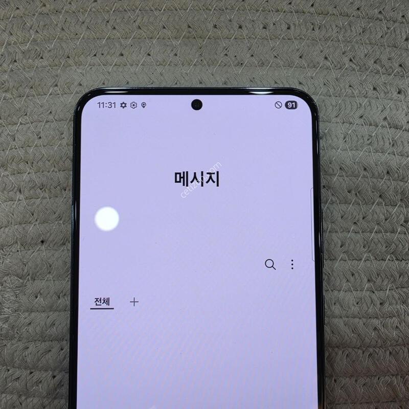 ������ S22�÷��� 256GB �׸� �Ǹ��մϴ�.