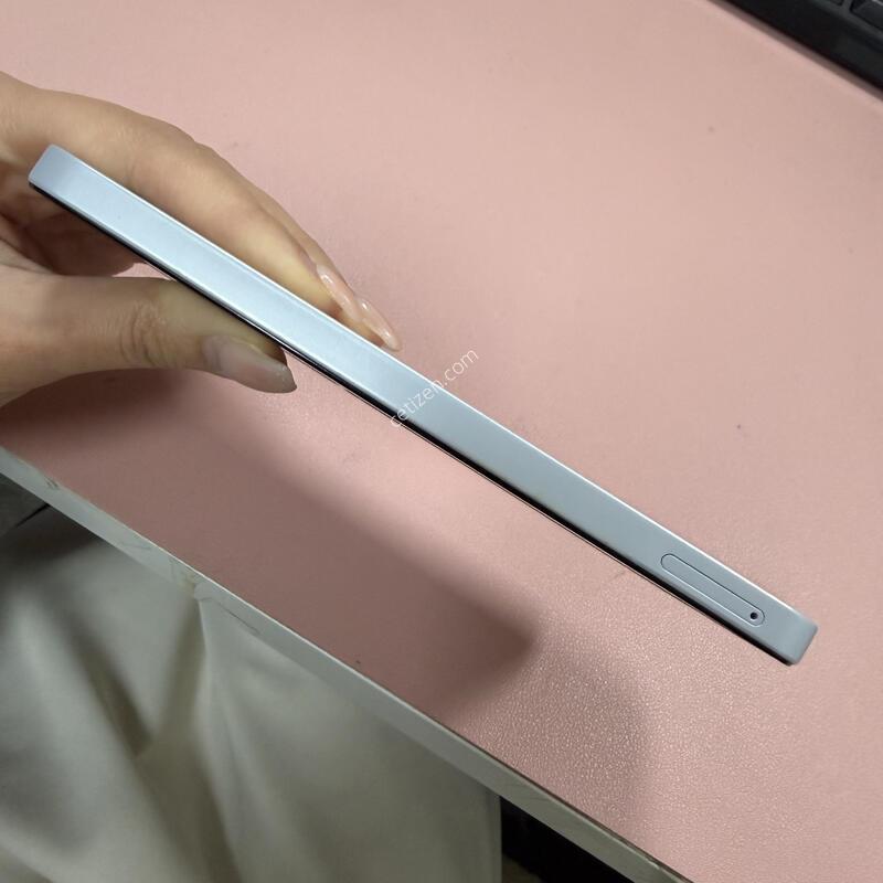 �����ù���3 ȭ��Ʈ 128GB