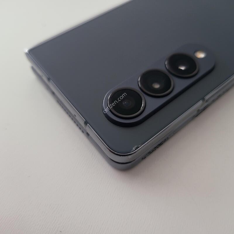 ������z����4 256GB