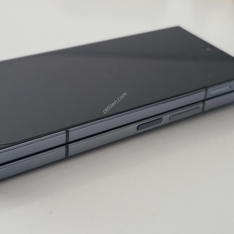 ������z����4 256GB