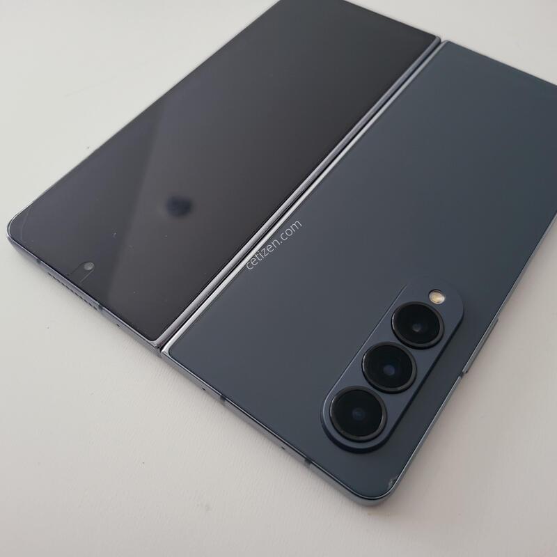 ������z����4 256GB