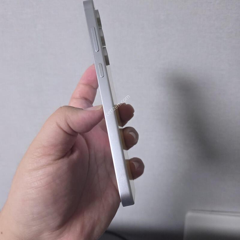 ������ S24FE ���ο� 256�Ⱑ SS�� �Ⱦƿ�~