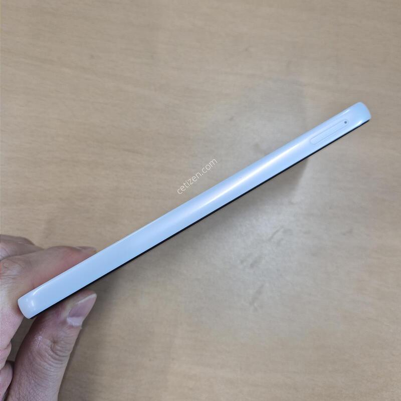 ����������3 ȭ��Ʈ S�� 128GB