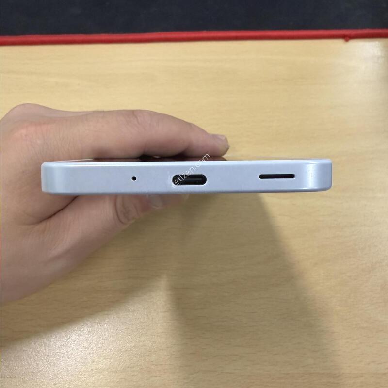 ������A16 �׷��� S�� 128GB