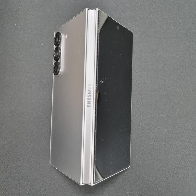 ����������6 256