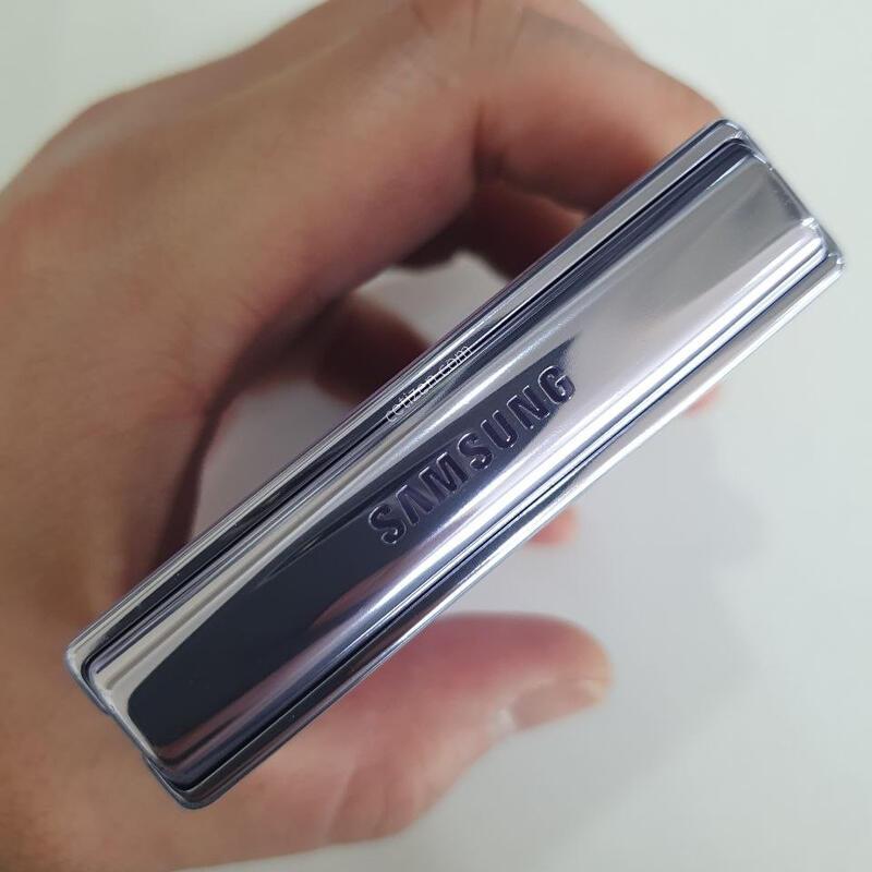 �������ø�4 256G ���ܻ� ���±� �߰��� �����