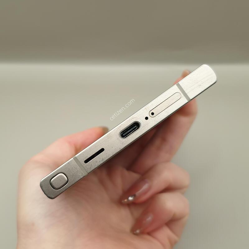 ������S24��Ʈ�� ƼŸ���׷��� 256�Ⱑ �Ǹ��մϴ�-S928N