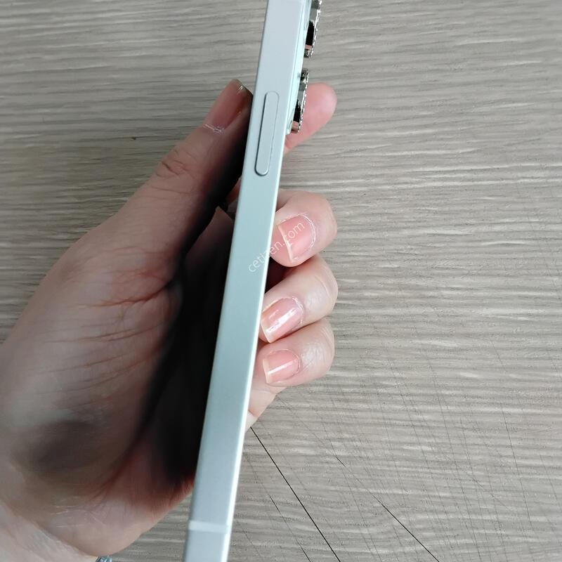 ������13�̴�. 256�Ⱑ ȭ��Ʈ